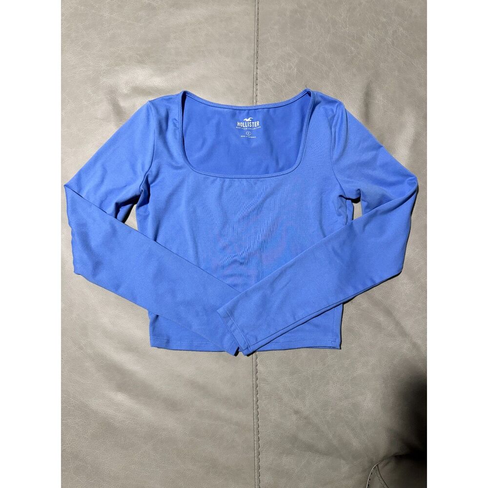 Hollister Must Have Collection Periwinkle Blue Square Neck Fitted Crop Top S